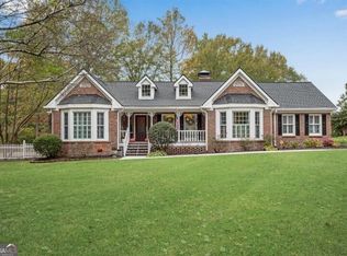 3850 Governors Cir NW, Loganville, GA