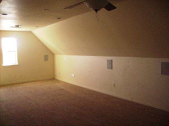 3rd image of 1760 N Medina Loop