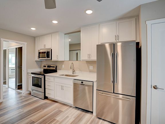 5th image of 418 10th Ave #41803