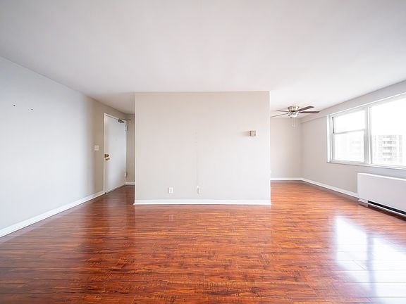 4th image of 11850 Edgewater Dr APT 1006