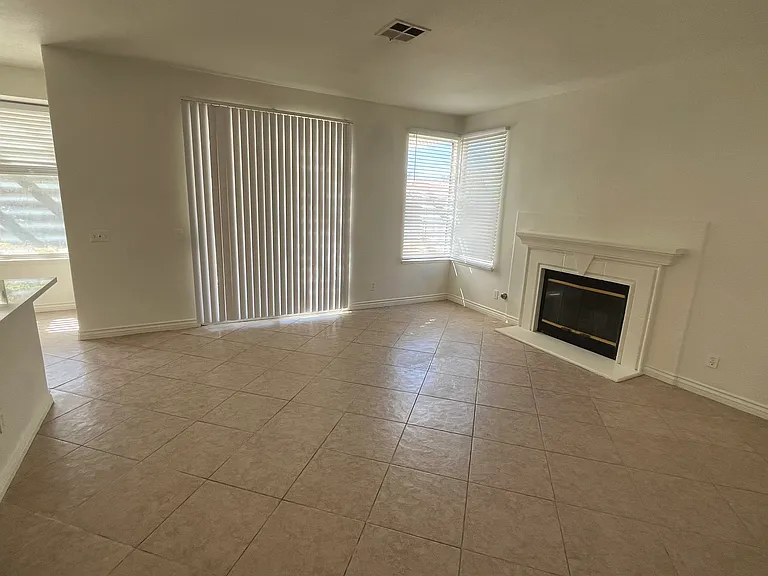10065 Miracanto Way — Photo 8