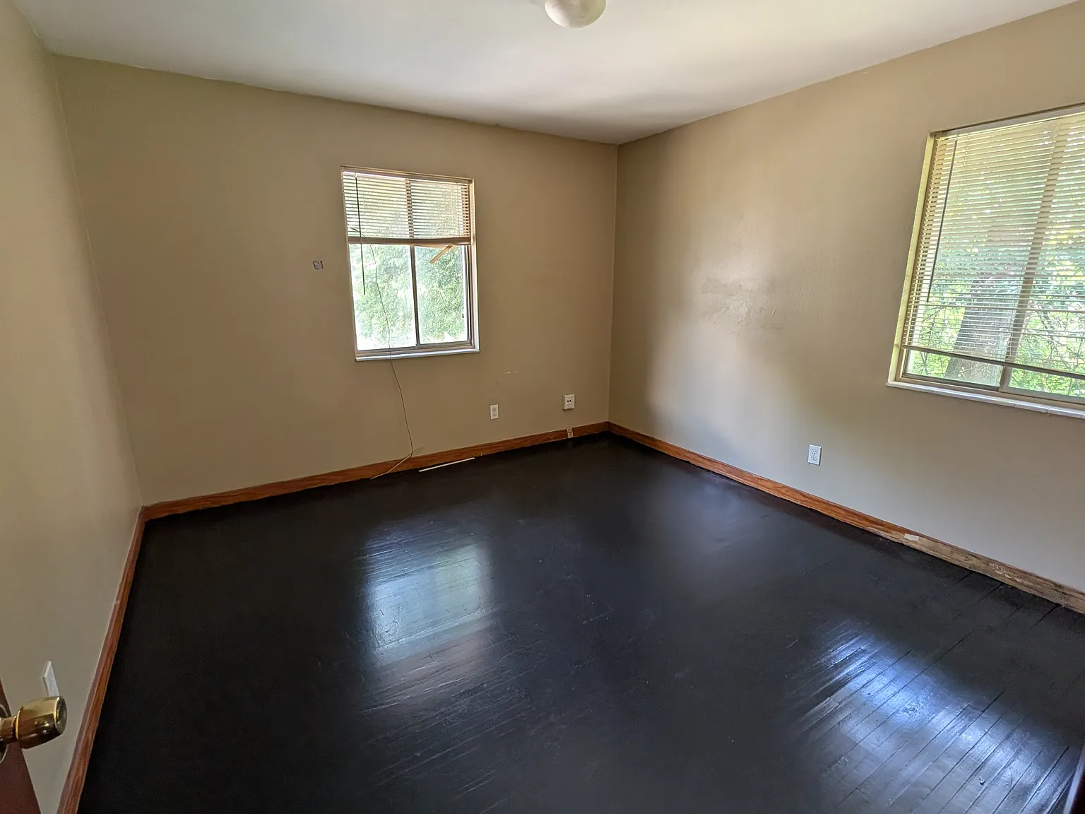 2 bed, 700 sqft, $750 — Photo 4
