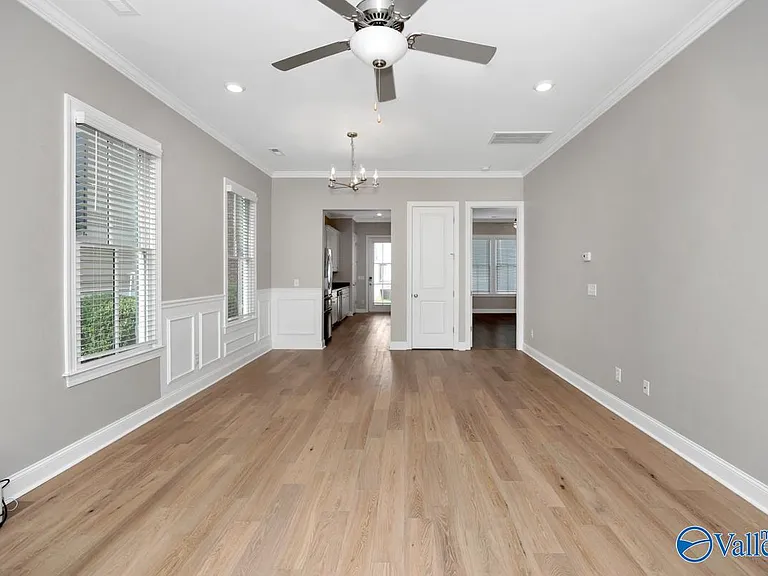 42 Pine St NW — Photo 10