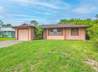 5717 Birch Dr, Fort Pierce, FL 34982