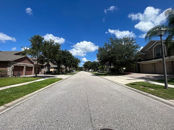 2nd image of 11068 Summerspring Lakes Dr