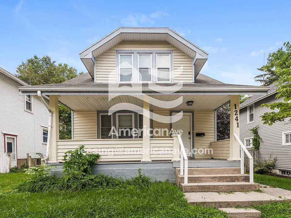 1241 Epworth Ave