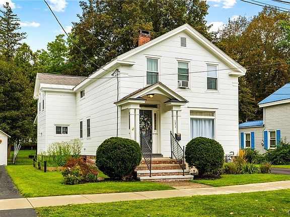 2nd image of 131 West St
