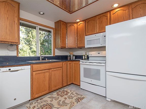 5th image of 17604 NE 160th St