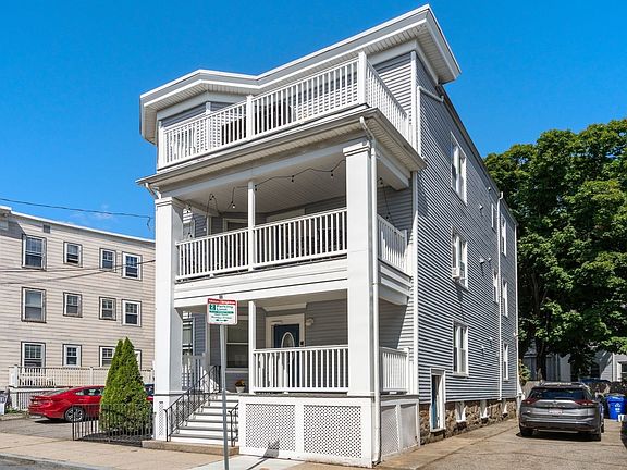 3rd image of 93 Easton St