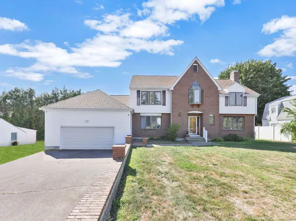 208 Highmeadow Lane, Middletown, CT 06457