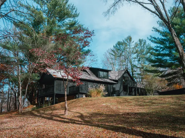 9480 Gilmore Ridge Rd, Nashville, IN 47448