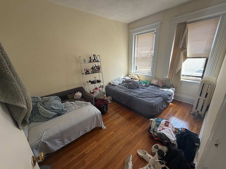 1st image of 31 Saint Lukes Rd APT 12