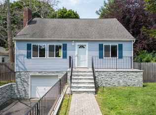 62 Lincoln Ave, Northport, NY 11768