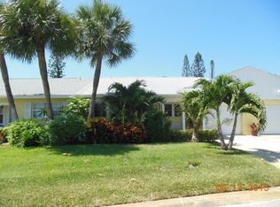 210 Emerald Dr N, Indian Harbour Beach, FL 32937
