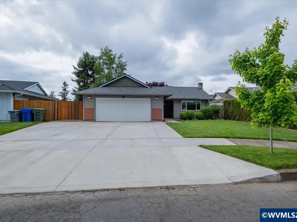 4580 Thrush Dr NE, Salem, OR 97301