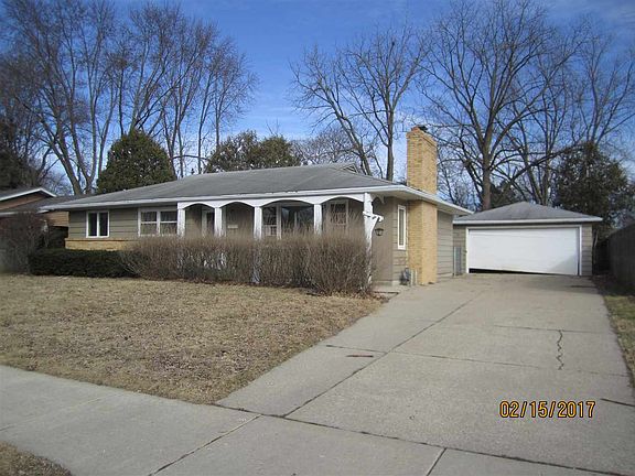 2nd image of 1010 N Randall Ave