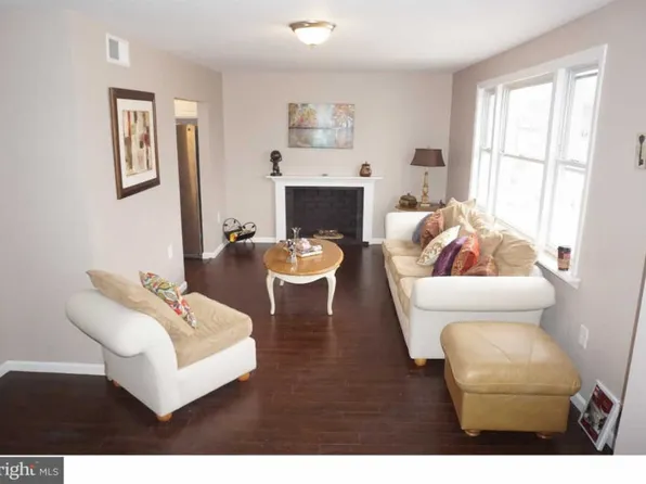 32 Paul Rd, New Castle, DE 19720