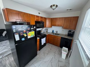 (Undisclosed Address), Philadelphia, PA 19116