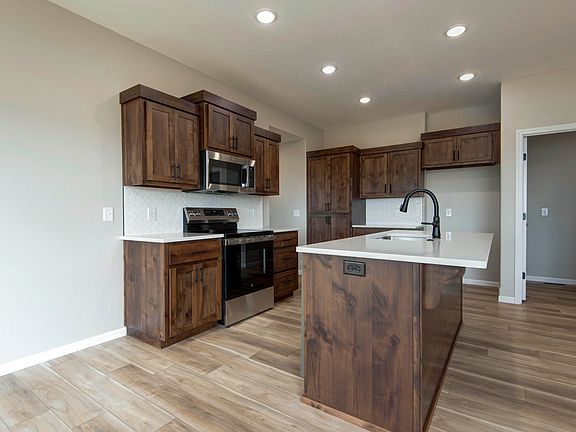 5th image of 1924 W Woodhaven Drive Lot 43