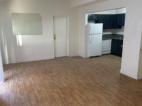 5th image of 5235 Golden Ln #C-1