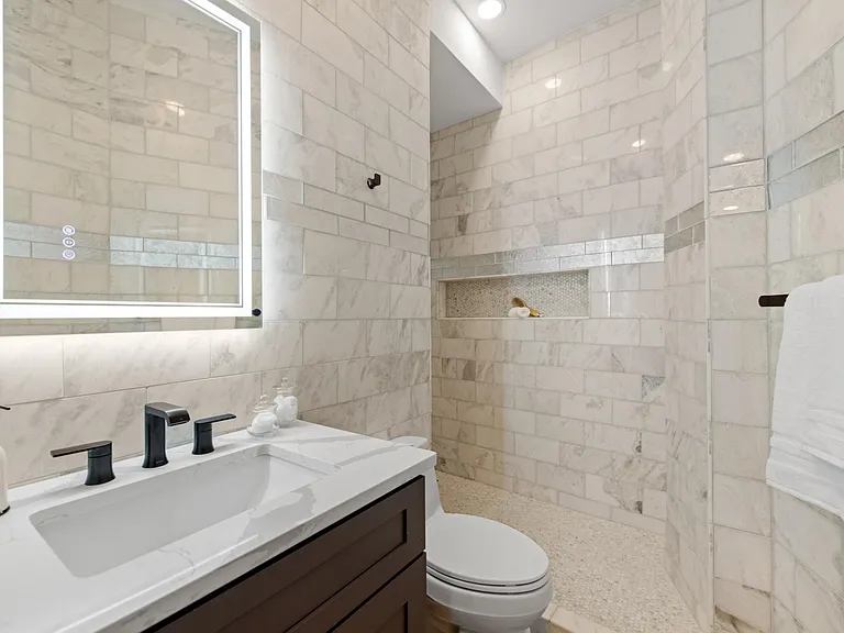 1961 Biltmore St NW #1 — Photo 11