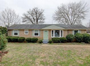 126 Forest Hills Dr, Clarksville, TN 37040