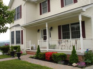 385 Hill Top Ct, Front Royal, VA 22630