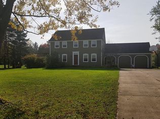 42615 Russia Rd, Elyria, OH 44035