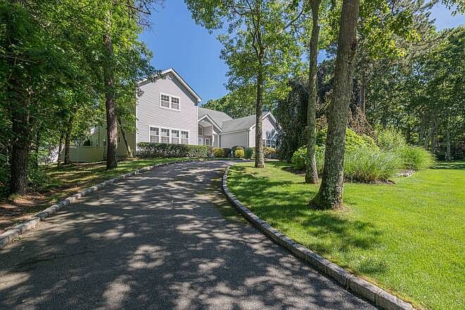 1st image of 77 Whippoorwill Ln