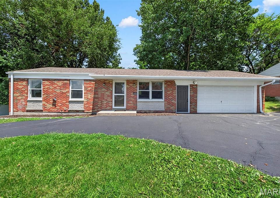 1st image of 11924 Majella Dr