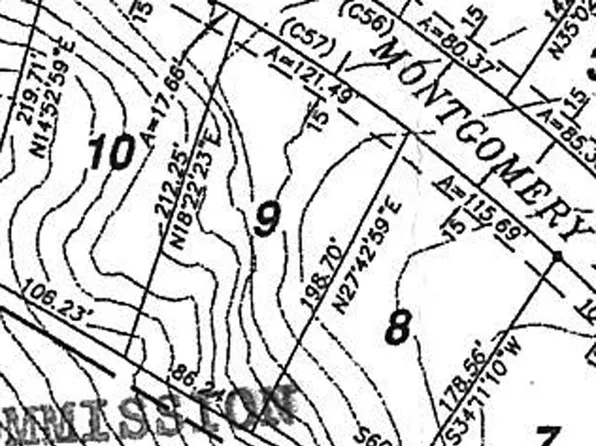 135 Montgomery Ln, Daniels, WV 25832