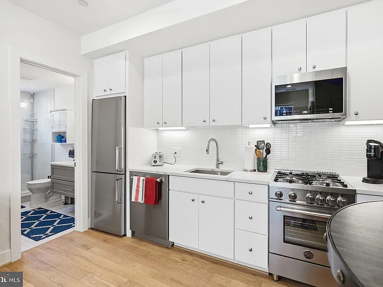 1775 Swann St NW #102 — Photo 9