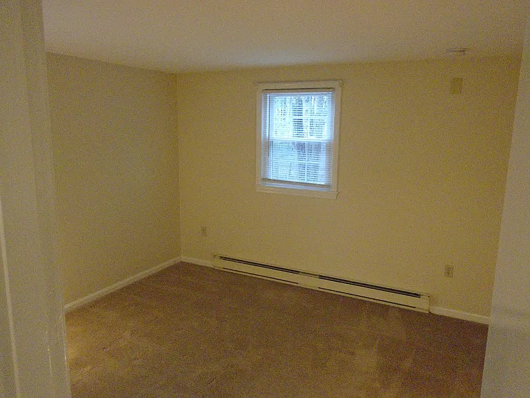 2 Lions Ave — Photo 23