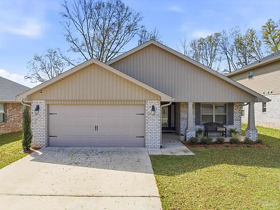 2nd image of 142 Ridgeway Cir