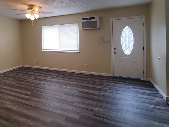 5th image of 1011 Circuit Dr APT B