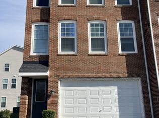 42267 Lancaster Woods Sq, Chantilly, VA 20152