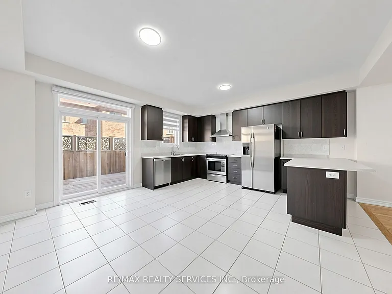 19 Sea Drifter Cres — Photo 15