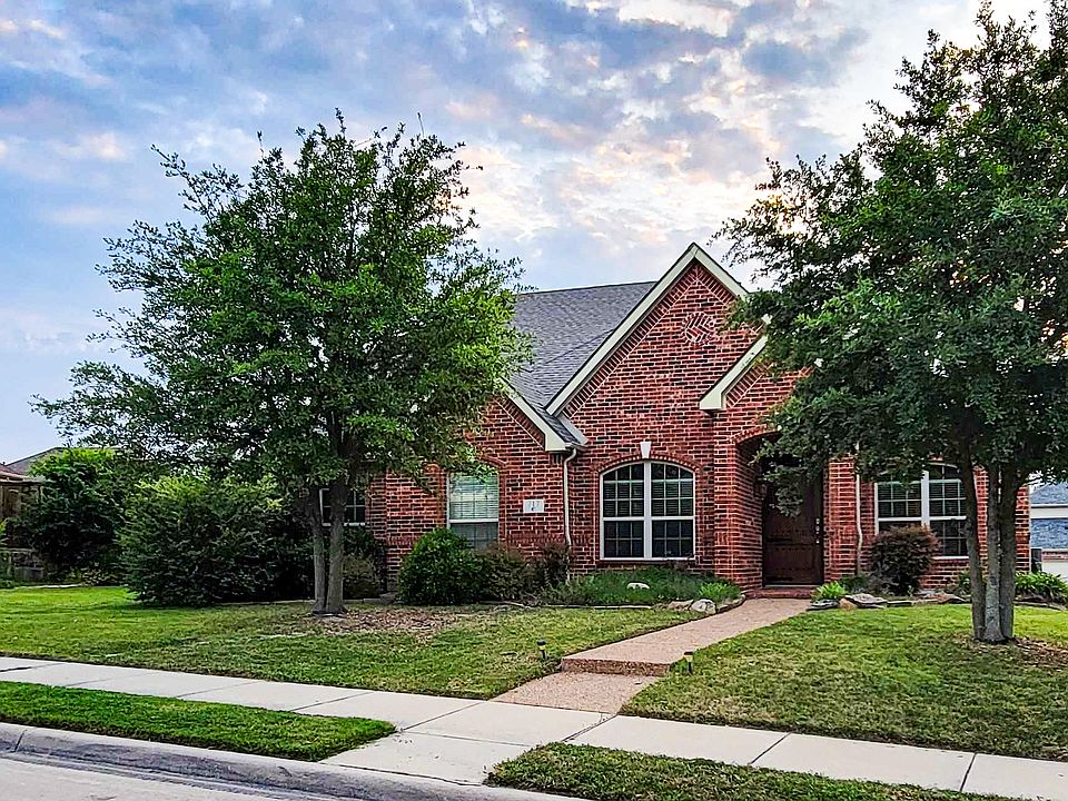 1st image of 717 McFarlin Pl