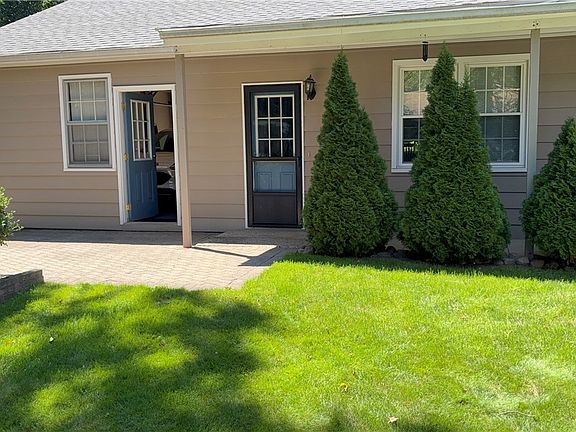 2nd image of 475 Dansel St