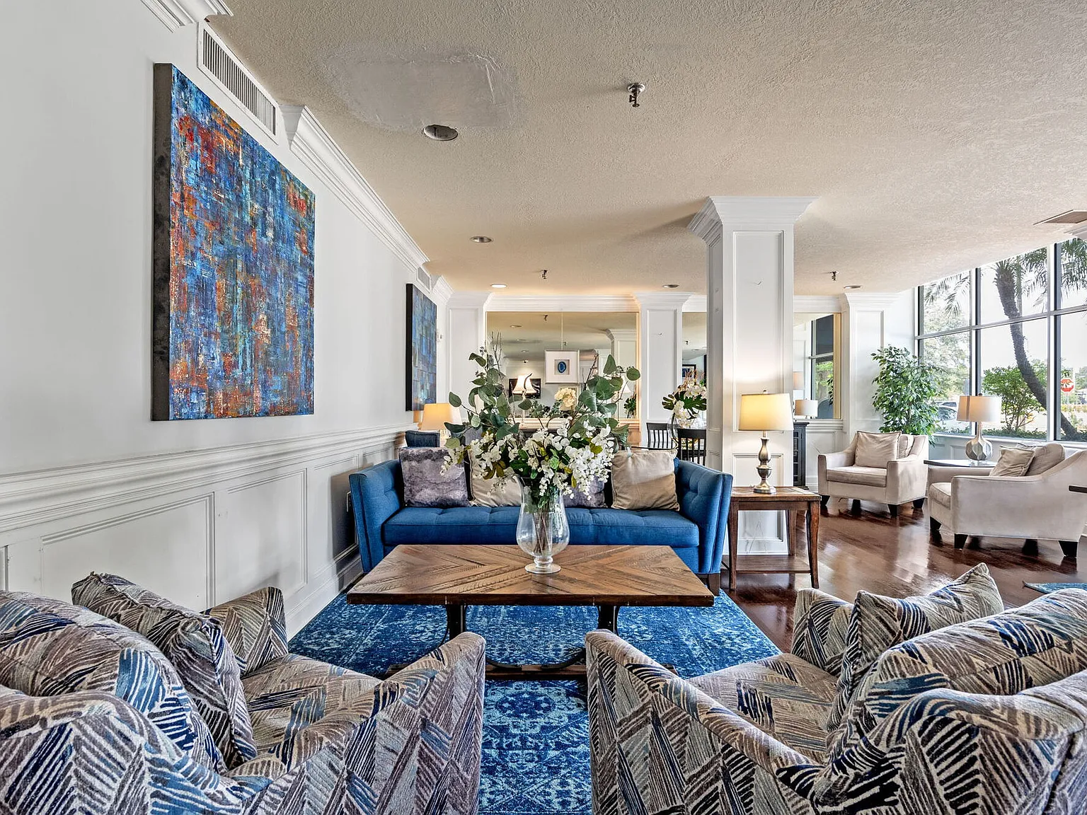 Hillcrest Hampton House — Photo 1