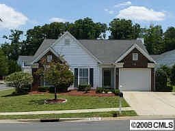 Three bedroom ranch in excellent condition!!