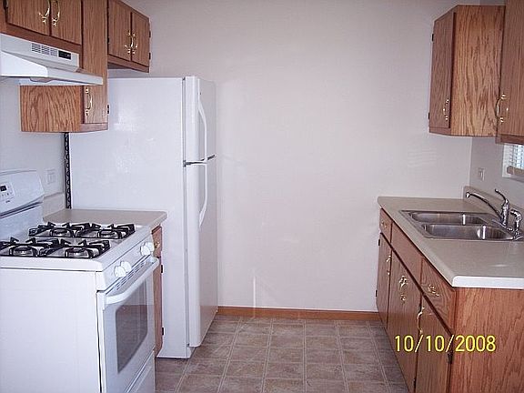 2nd image of 610 Circle Dr #Ad