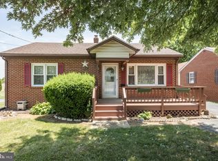112 Massie Ln, Stephens City, VA 22655