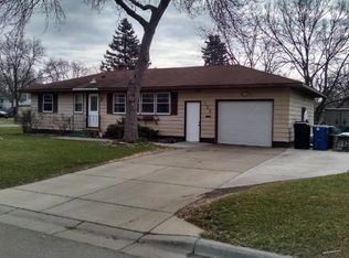 928 Westwood Ln, Anoka, MN 55303