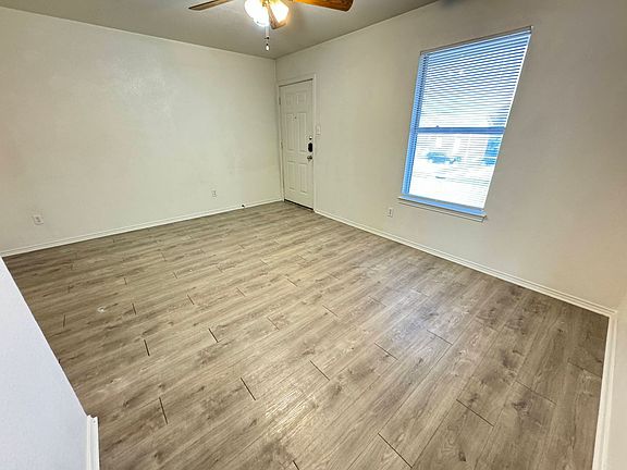 2nd image of 1605 Benttree Dr #C