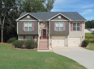 2607 Blanton Dr, Winder, GA 30680