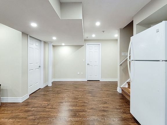 5th image of 320 Leiterman Dr