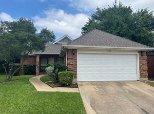 3028 Matterhorn Dr, Bedford, TX 76021