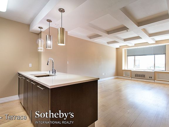 3rd image of 64-05 Yellowstone Blvd #403