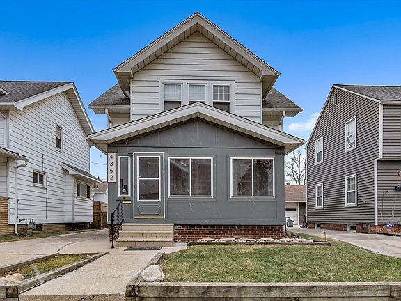 4th image of 4352 Parrakeet Ave